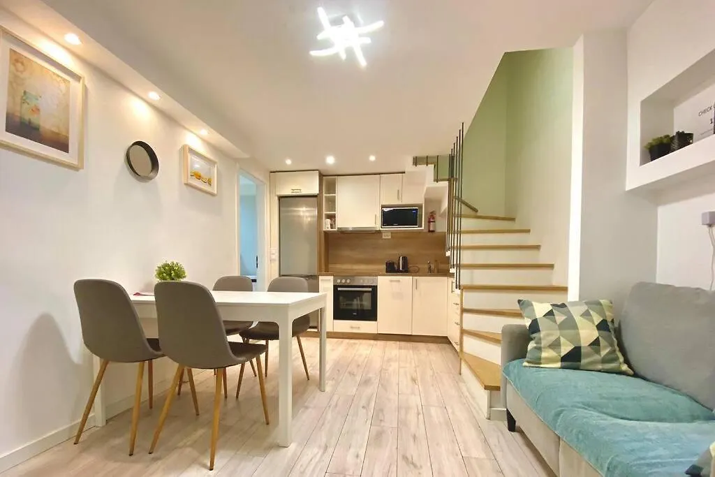 Cozy 3 Bedrooms Home At Center Budapest 0*,  Hungary